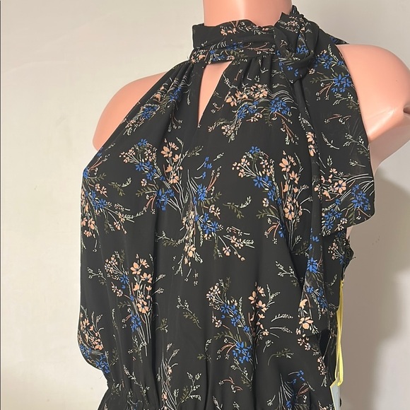 Cece Women's $119 Sleeveless Dancing Bouquets Romper Lined Floral Size 6 - Picture 4 of 16